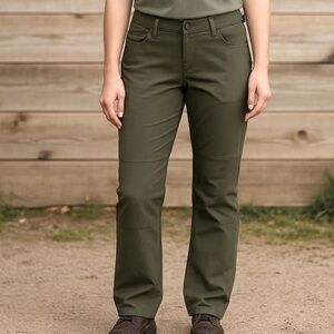 Kuhl- Olive Green Utility Cargo Pants – Durable & Stylish